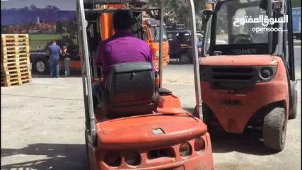  3 رافعة رافعه شوكية بحالات ممتازة للبيع او تأجير