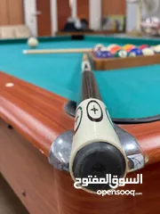  1 طاولة بلياردو كاملة