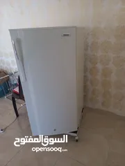  1 ثلاجه للبيع