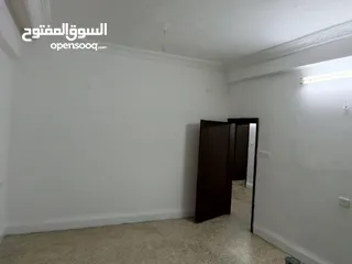  9 بيت . شقه  منزل  لايجار _الزرقاء _وادي الحجر _خلف مسجد اصحاب الرسول_________