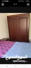  1 شريك سكن في شقة مفروشة