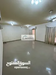  5 State of the art apartment located in Madinat Sultan Qaboos Ref: 327S