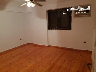  3 شقة للبيع 200 متر تقاطع مكرم عبيد مع مصطفى النحاس