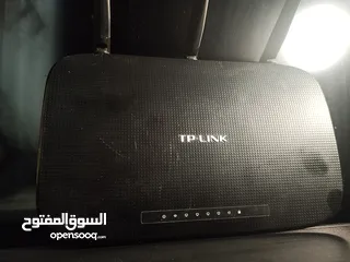  1 راوتر Tp-link WR940N مستعمل نظيف شغال و مابي مشاكل يتوفر توصيل لجميع محافظات العراق