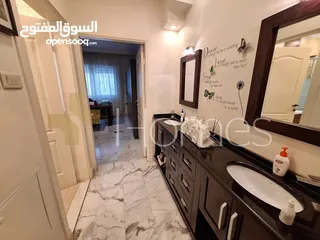  8 فيلا متلاصقة للبيع في ديرغبار، بمساحة بناء 385م ومساحة ارض 700م