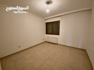  8 شقة فارغة للايجار لم تسكن في الكرسي 239 متر