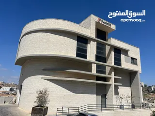  1 عمارة للبيع او للايجار مكاتب عدد طابق 1 ومخازن عدد 4 طوابق بموقع مميز و بتصميم عصري