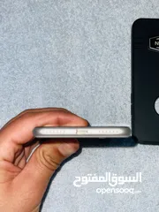  5 ايفون SE 64gb