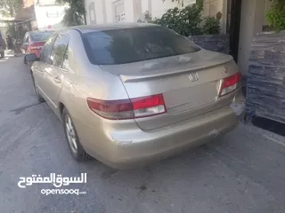  8 هونده اكورد