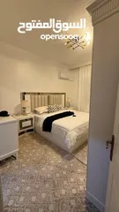  16 شقه فاخره للبيع  من المالك مباشره  سعر قابل للتفاوض بشيء بسيط مميزه جدا جدا  مع غرفه خارجيه و حديقه