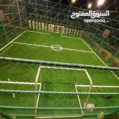  27 عشب صناعي واكسسوارات الملاعب