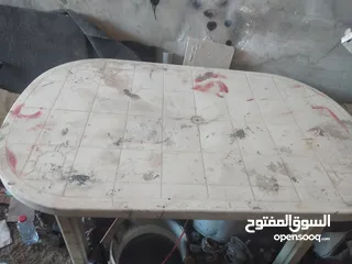  5 للبيع طاوله خشب بلاستك طقم طربيزات