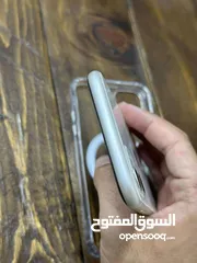  4 آيفون 11 ولا شخط