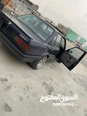  3 BMW_e30_1990