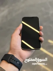  4 بحالة الوكالة iPhone 13 Pro