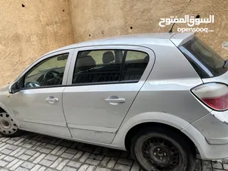  21 اوبل استرا 2005