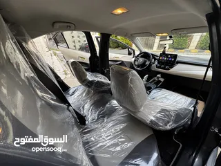  17 تويوتا كورولا موديل 2021 7  جيد ولا ملاحظه فل كامل عدا الفتحه بحاله الوكاله جمرك جديد