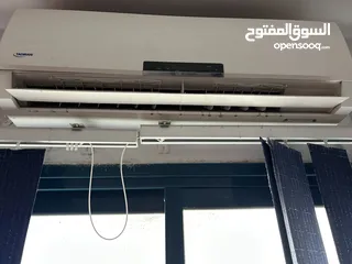  3 3 مكيفات تاديران شبه جديد طن وربع الأوفر للطاقة A استعمال بسيط بسعر مميز بسبب السفر فقط.