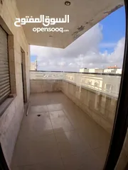  27 شقة فارغة للايجار في مرج الحمام 200 متر