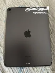 1 Ipad Air 5 generation  64GB بيجي فيه خط (cellular) بطارية 91%