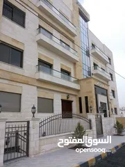  1 شقة حديثة للبيع 165 م2 طابق اول من المالك