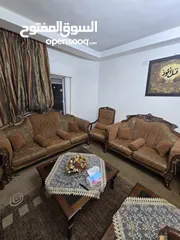  5 طقم كنب زان 14 مقعد بحالة ممتازة