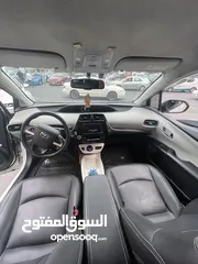  13 Toyota Prius 2017