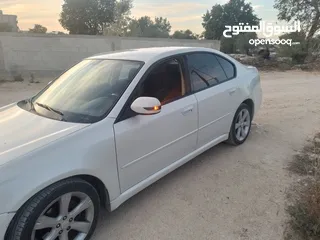  2 سوبارو B4 ليجاسي