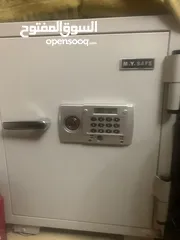  4 خزنة للبيع