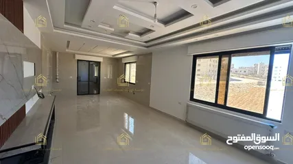  8 شقة فاخرة - لم تسكن - طريق المطار - 4نوم 2ماستر - 230م - قرب الخدمات العامة