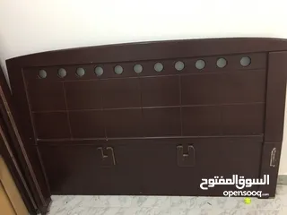  1 سرير نوم  عائلى  بحاله ممتازه مقاس 190x210