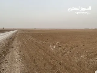  6 سعرر مغررري  قطعة ارض في منطقة ضبعه قرية بريك الموارس الشرقي 3.400 دنوم تابعه لاراضي جنوب عمان