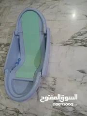  3 مستلزمات اطفال وارد الإمارات و امريكا بحالة ممتازة           .......................................