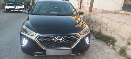  15 هيونداي أيونيك 2022 هايبرد لون اسود ميتاليك مميز جمرك جديد