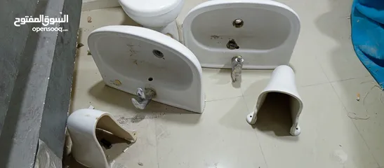  2 مغاسل نظاف جدا