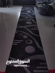  1 سجادة ممر كردور للبيع لون سكني واسود ممتازة للشتا