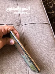  5 XS MAX 256 جيجا بحالة الوكالة