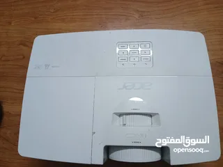  4 جهاز projecter ماركه acer