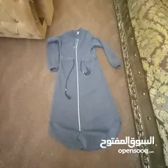  15 ملابس للبيع بسعر حررررق بحال الوكاله يتوفر  بلاطين جينز ،،،فساتين  شيفون ،، بلايز  مقاس 40,,,,42