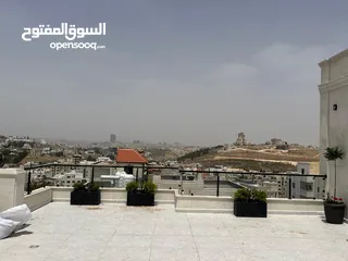  1 شقة طابق ثالث مع روف بإطلالة خيالية في ضاحية النخيل