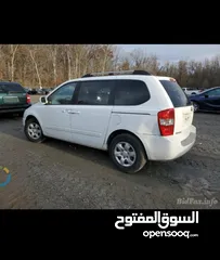  26 KIA SEDONA 2010