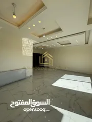  25 لم تسكن - تشطيبات فاخرة - طريق المطار - 4نوم - 230م - بإطلالــــه بانوراما - تستحق المشاهدة
