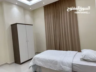  7 شقه كبيره واستديو