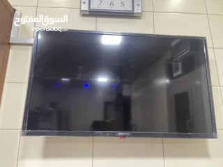  2 Geepas television for sale