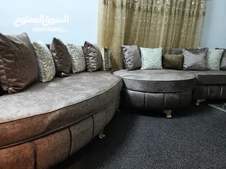  8 طقم كنب امريكي فخم وراقي لاصحاب الذوق الرفيع طقم عرايسي تفصيل وليس جاهز غمق المقعد متر الطقم فخم جدا