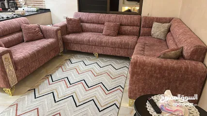  1 كنب معيشة بحالة جيدة جدًا قابل للتفاوض
