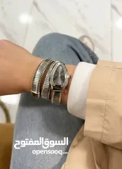  1 ساعة الحية المميزة