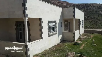  5 منزلين للبيع في ابو نصير