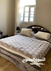  11 فيلا راقيه بمساحة ارض كبيره الحيل الشماليه