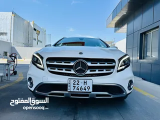  1 Mercedes Benz Gla 2020